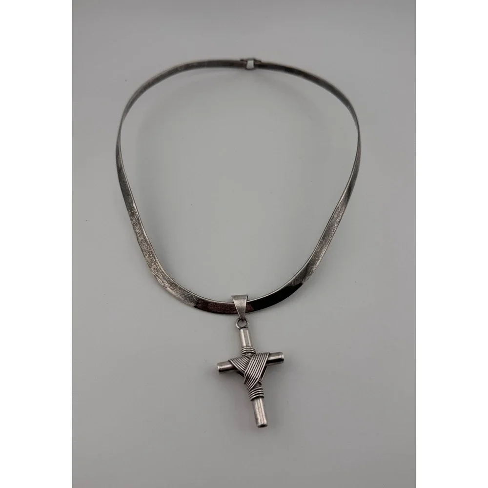 Sterling Silver 925 Torque Mexican Cross Pendant Necklace Choker Style‎